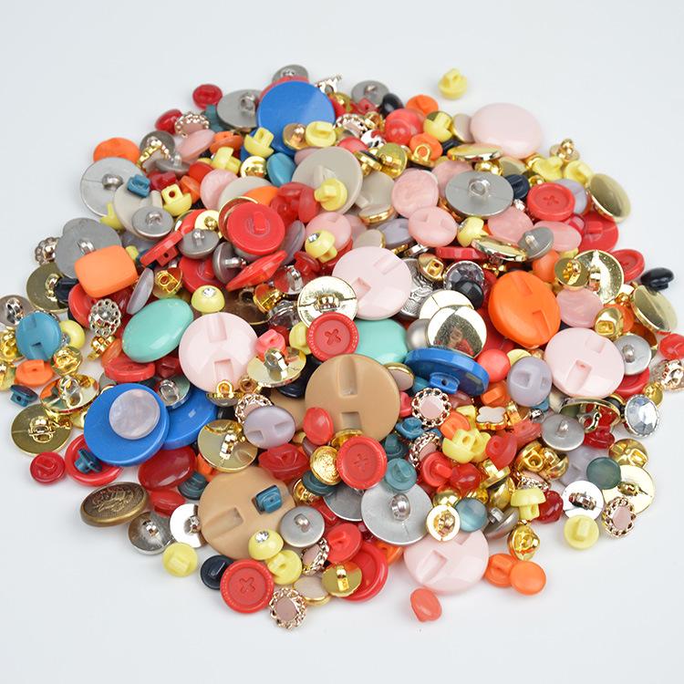 Available Now! Mixed Color Round Resin Buttons for DIY Crafts – Ideal for Handmade Button Art and Floral Designs.