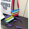 Modna torebka crossbody w bloki kolorystyczne dopaminowe - Mała, trendy torebka na ramię na lato 2025 na zewnątrz