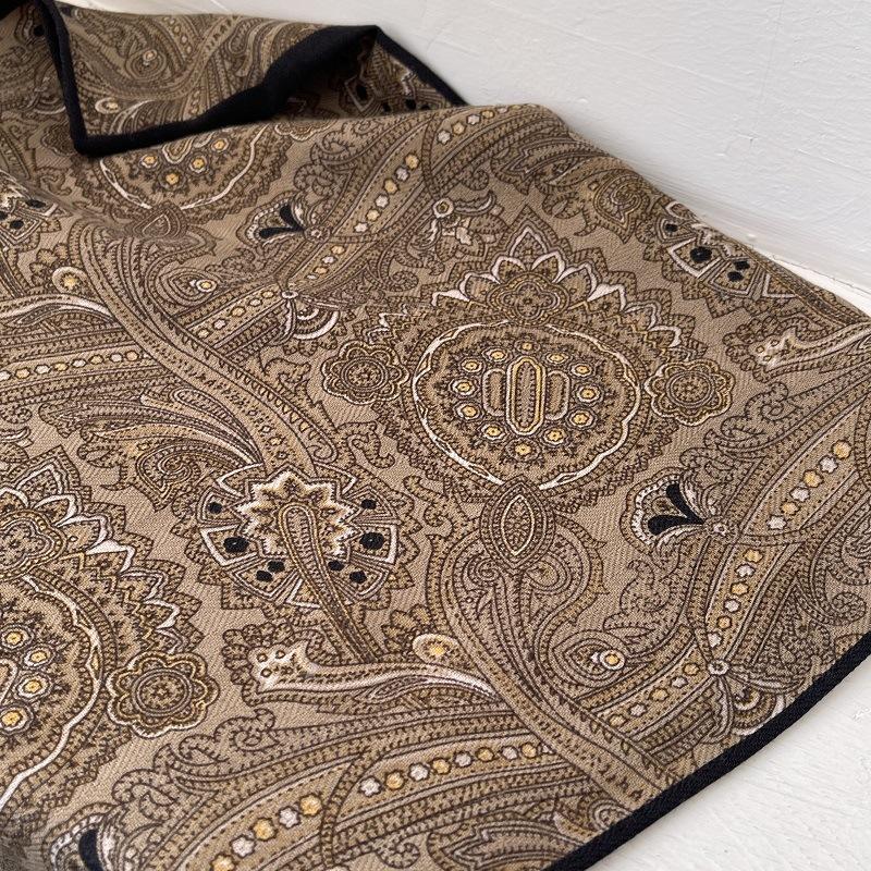 Paisley Silk Scarf for Women In Spring and Summer Classical Long Scarf Warm Decorative Scarf