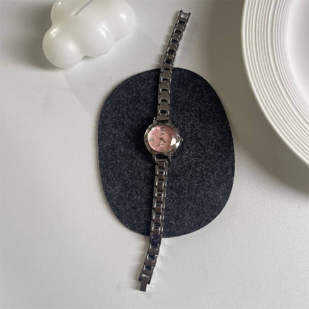 Exquisite Women Watch Small Round Dial Quartz Wristwatch Classic Golden Wrist Watch Men