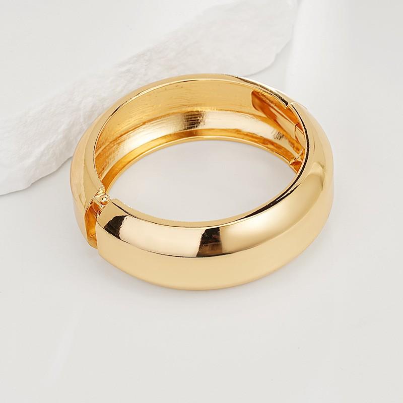 Interlocking Ring Open Bangle - European & American Light Luxury Design for Women