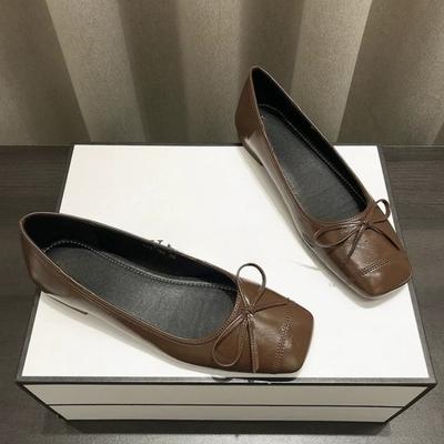 Scarpe Basse da Donna 2025 Autunno Fiocco a Farfalla Punta Quadrata Tacco Basso Scarpe Casual Vintage Francese Colore Argento Suola Morbida Ballerine