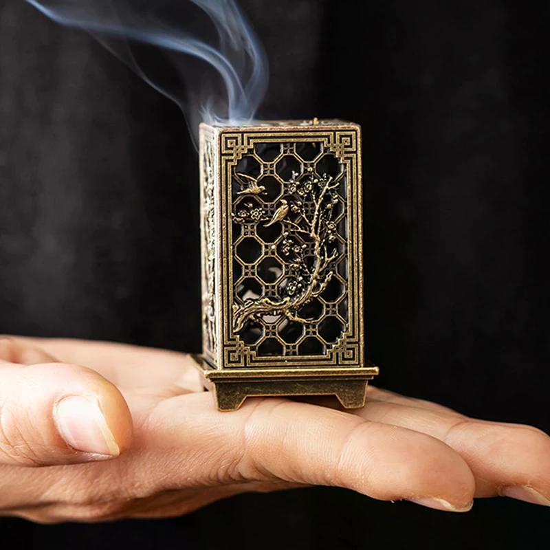 Alloy Square Vertical Incense Burner Home Decorations Small Xiangyun Plum Blossom Incense Burner Indoor Aromatherapy Ornament
