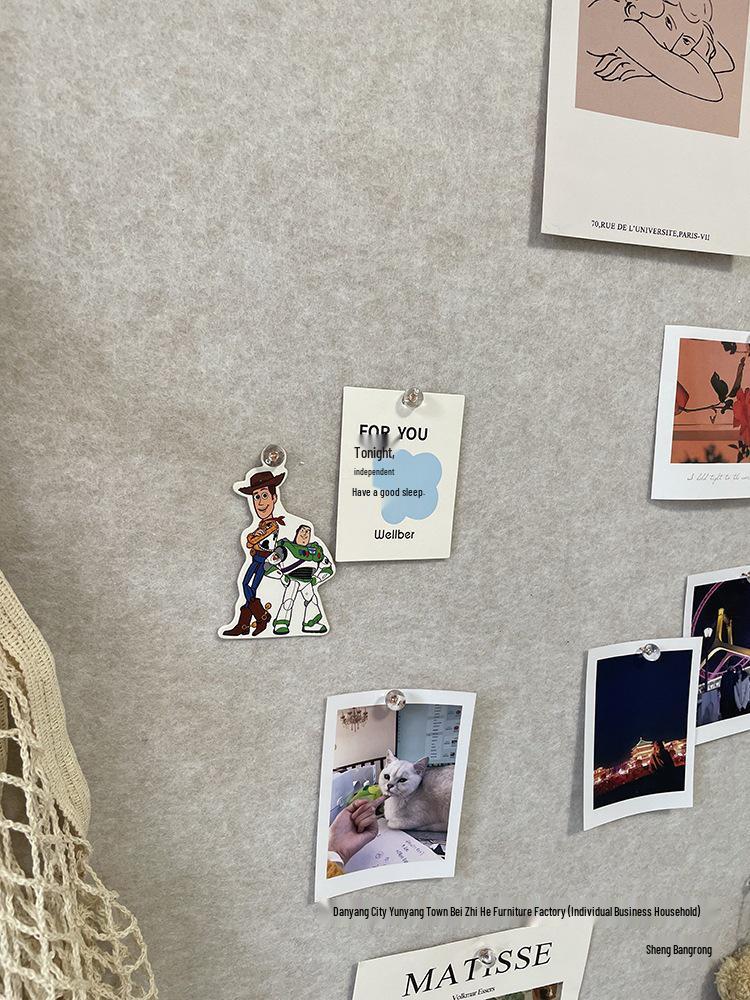 Pannello Espositore Adesivo da Parete in Feltro Senza Fori, ideale per Foto e Messaggi, Stile Ins per Arredo Soggiorno.