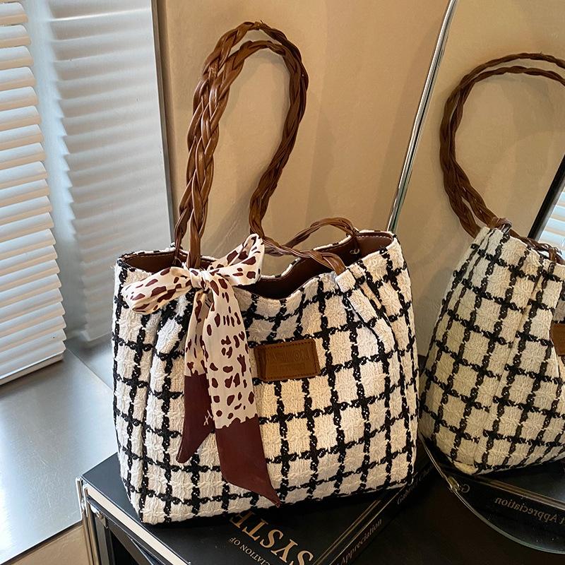 Large Capacity Bag for Women New Fashion Commuter Tote Bag for Women Ins College Students' Class Shoulder Bag for Women