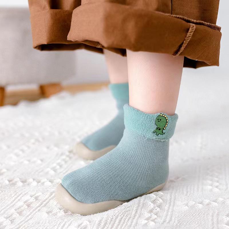 Velvet Lined Non-Slip Baby Shoes - Soft & Cozy for Boys & Girls (8 Months To 3 Years)