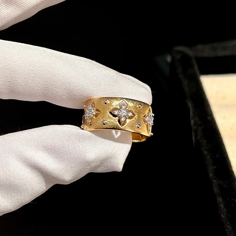 Real gold electroplated zircon flower bracelet light luxury high sense medieval jewelry fashion temperament versatile jewelry women