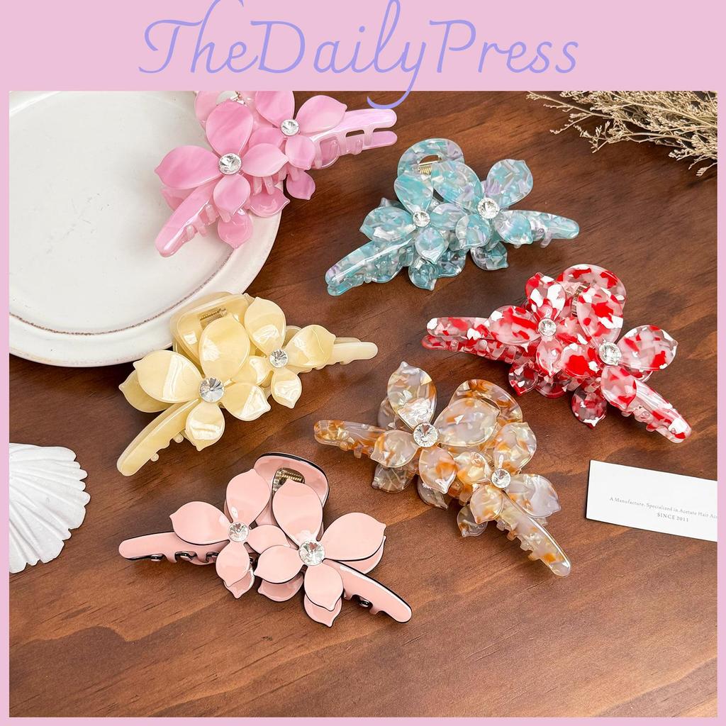 Elegant Oversized Floral Acetate Hair Claw Clip For Sophisticated Women In Spring 2024