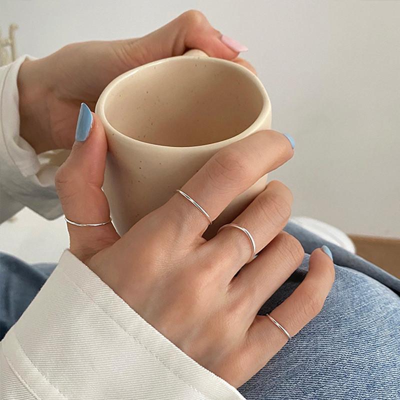 Elegant Korean Minimalist Single Ring For Women With Geometric Design And Adjustable Size