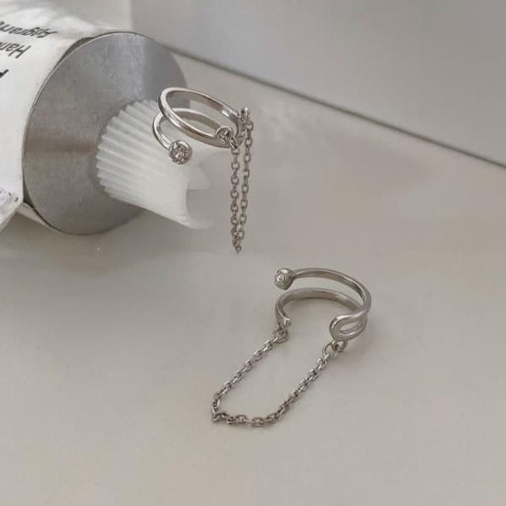 

Women s 925 Silver One Cubic Two-Line Chain Ear Cuff Bracelet Silver
