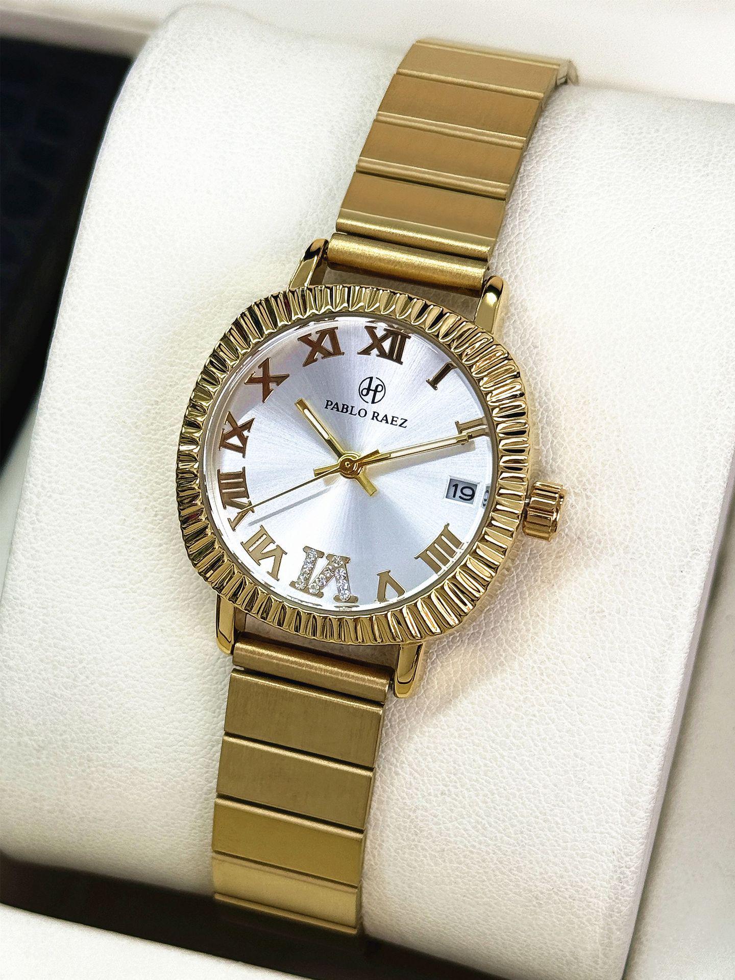 

Elegant Gold Women s Waterproof Watch with Steel Band, Calendar Feature - Fashionable and Casual Business Gift