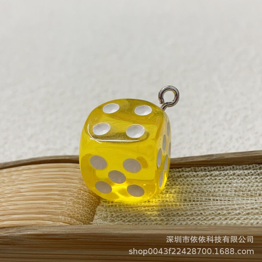 14mm Farbe Transparent Dreidimensional Sieb Würfel Farbe Ohrringe Schlüsselanhänger Anhänger DIY Schmuck Zubehör für den grenzüberschreitenden Handel