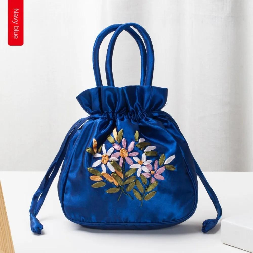 Embroidered Flower Pattern Women Bucket Bag National Phone Bag Ladies Small Dacron Top Handle Bag Casual Occasions
