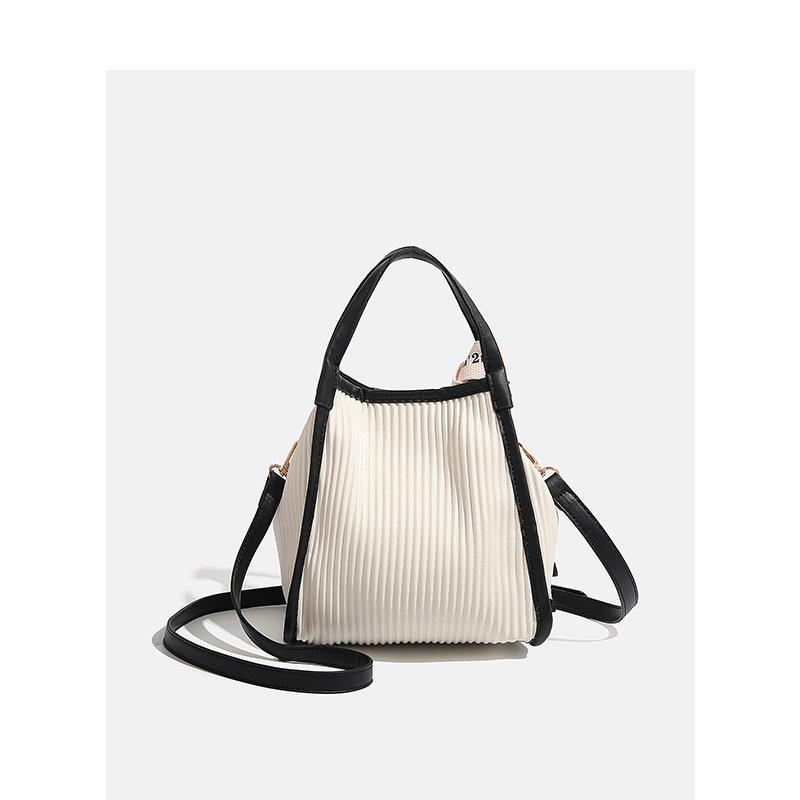 Large-capacity tote bag, new commuter bucket, portable shoulder carrier bag