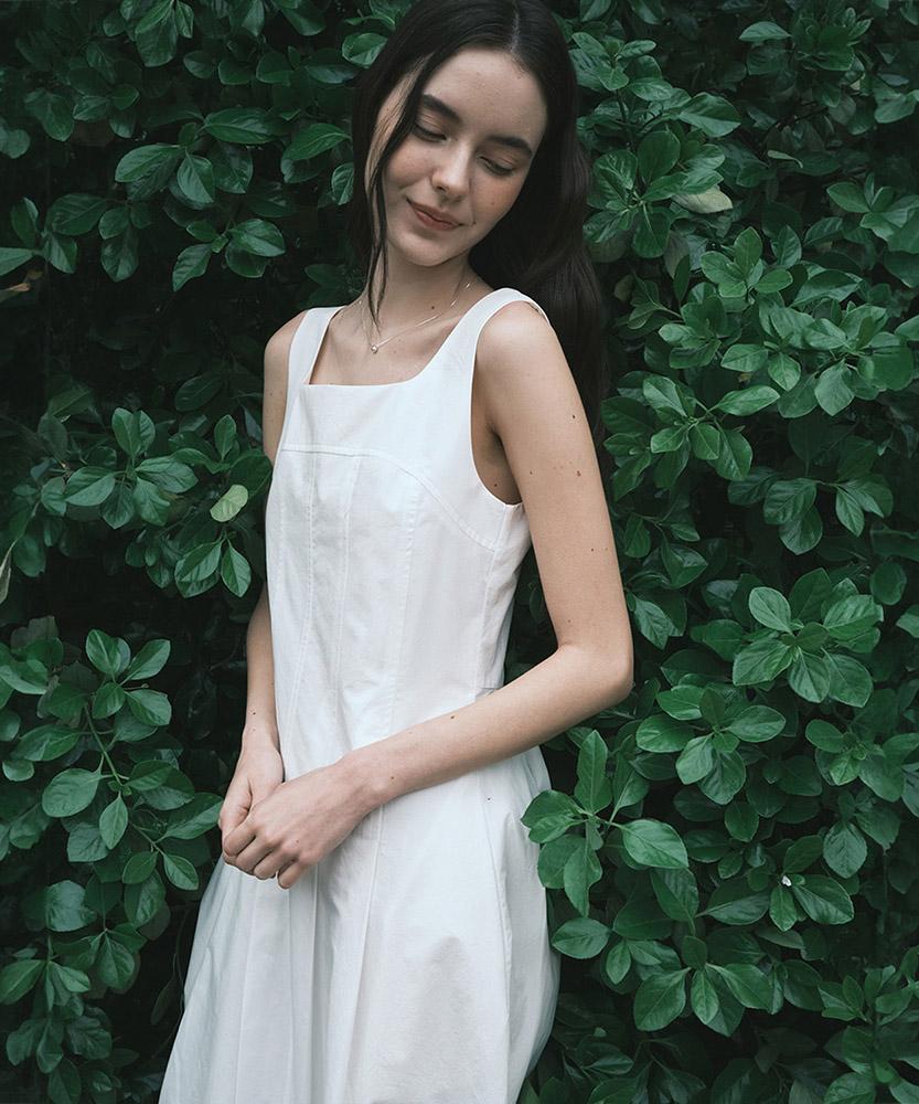 Aau Pleated Sleeveless Dress_Off-White