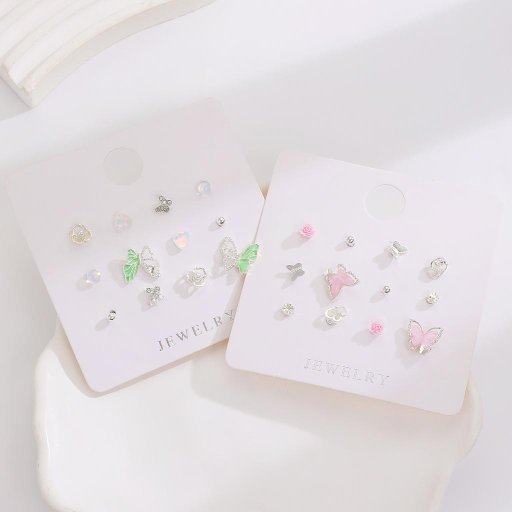 Cute Y2K Butterfly Star Lovely Pearl Stud Earrings for Women Girls Exquisite Mini Earrings Crystal Earrings Set Jewelry Gift