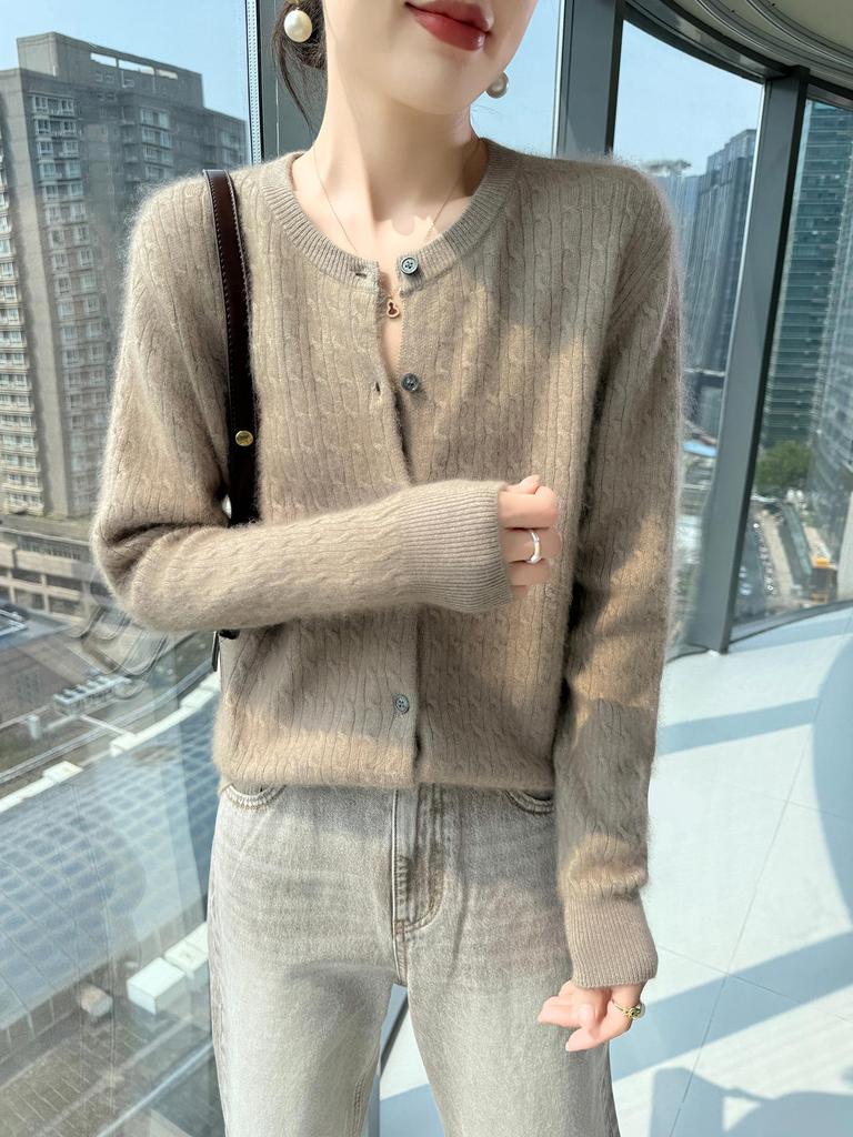 Women's Retro Cable Knit Mink Velvet Cardigan - Round Neck, Long Sleeve, Loose Fit, Short Sweater Coat