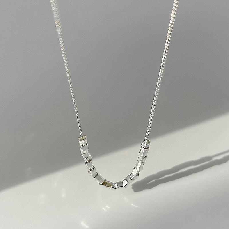 Three-Dimensional Small Square Necklace Female Autumn Fashion Atmosphere Nightclub Super Flash Di Sweet Cool Geometric Collarbone Chain Ins Choker