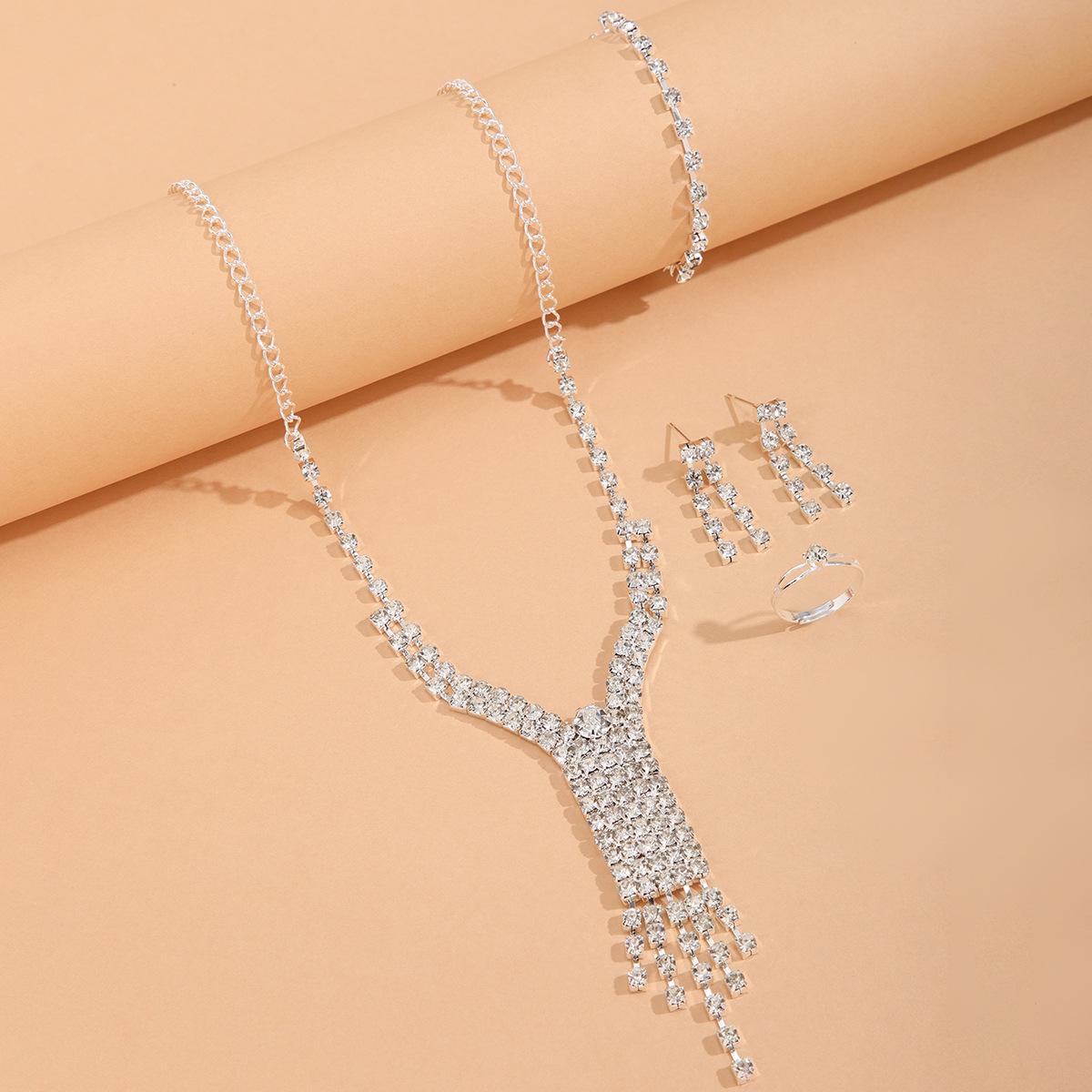

Fashion Wedding Dress Accessories Rhinestone Tassel Necklace Set Versatile Jewelry Earrings Bracelet срібний