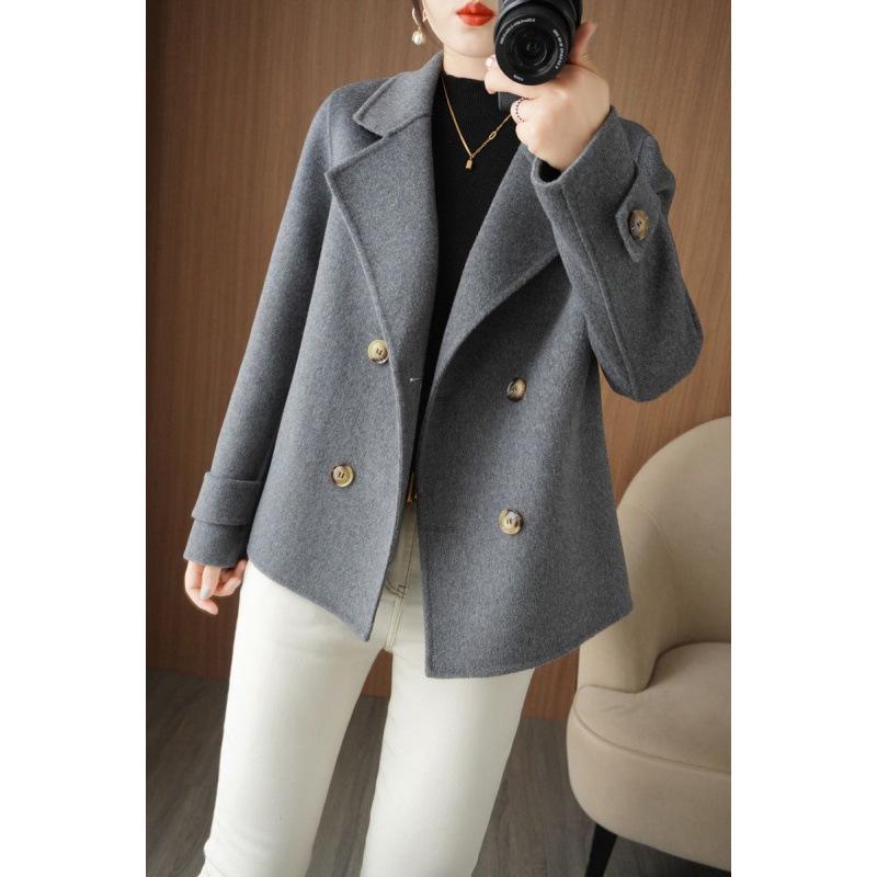 

Petite Women s Khaki Woolen Coat - Short, Loose Fit for Autumn/Winter 2025 Trends 2XL