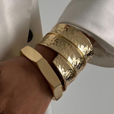 SHIXIN Kreativ Hip Hop Oregelbunden Geometri Öppen Fjäder Armringar Kvinnor Män Överdriven Guld Färg Tungmetall Bred Manschettarmband