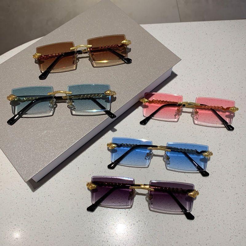 Rimless Rectangular Sunglasses Men Fashion Vintage Twisted Snake Leg Gradient Shades Women Luxury Brand Design Eyewear