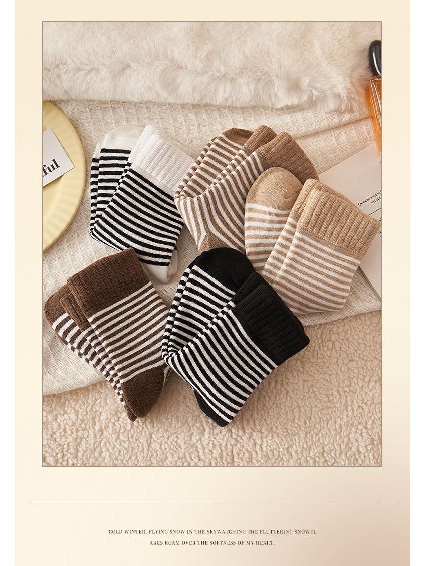 

Женские теплые полосатые махровые носки - Уютная осенне-зимняя одежда для сна и послеродовая одежда Khaki