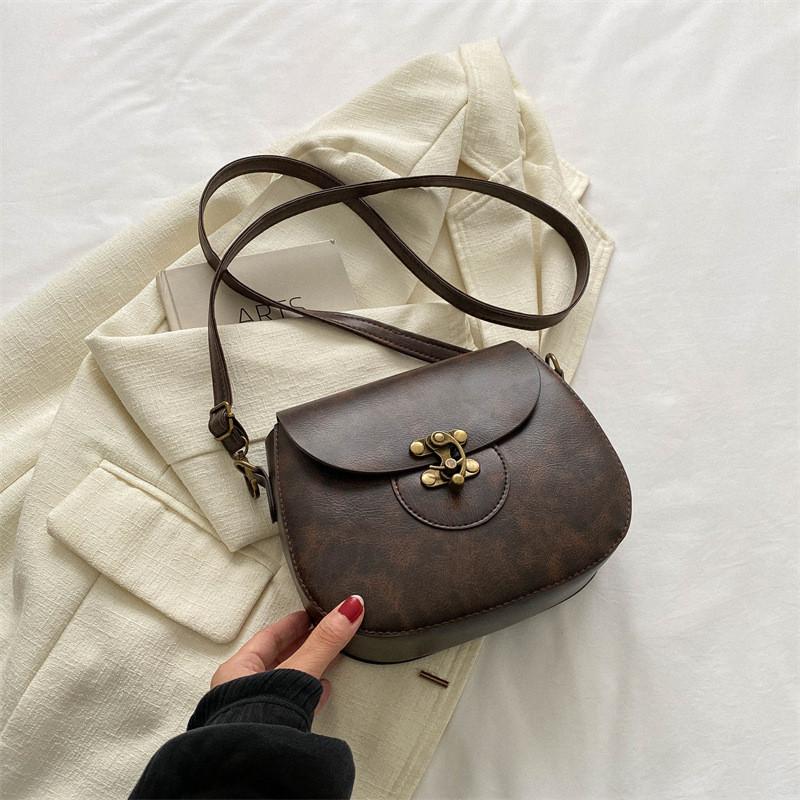 Fashionable Casual Shoulder Bag For Women Vintage Design Soft And Spacious Saddle Bag