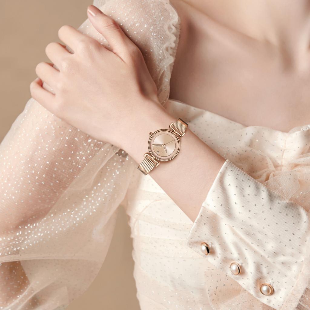 Hannah Martin New Women Watch Leisure Fashion 29mm Mini Dial Stainless Steel Mesh Strap Nordic Simple 3Bar Waterproof Watch