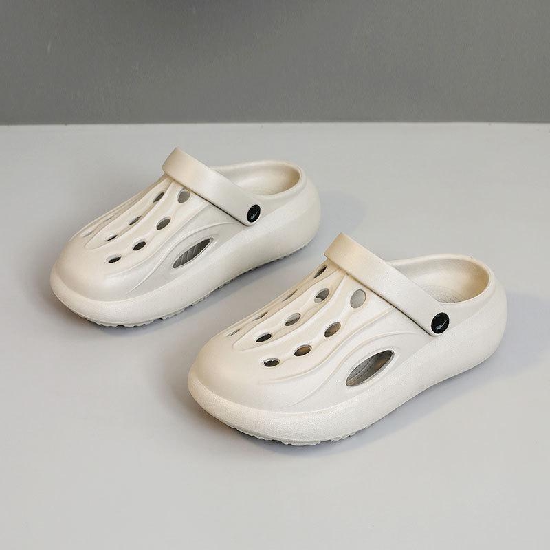LR slippers new summer slippers wear soft-soled Mori heightening hole shoes