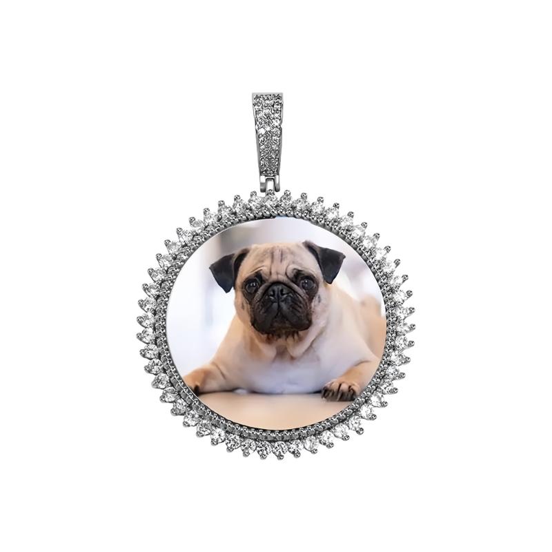 

Practical Photo Engravable Round Pendant Zirconia Copper Texture Necklace Component Suitable for Hip Hop Jewelry Gift
