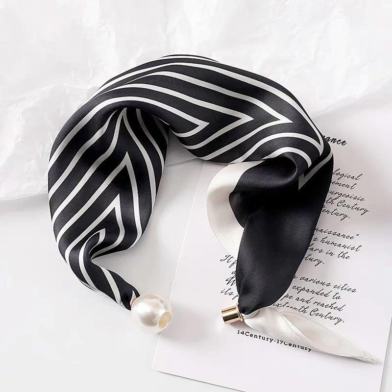 New Spring and Summer Thin Pearl Necklace Magnetic Buckle Lazy Silk Scarf Women's Pendant Scarf Collarbone Chain Silk Scarf