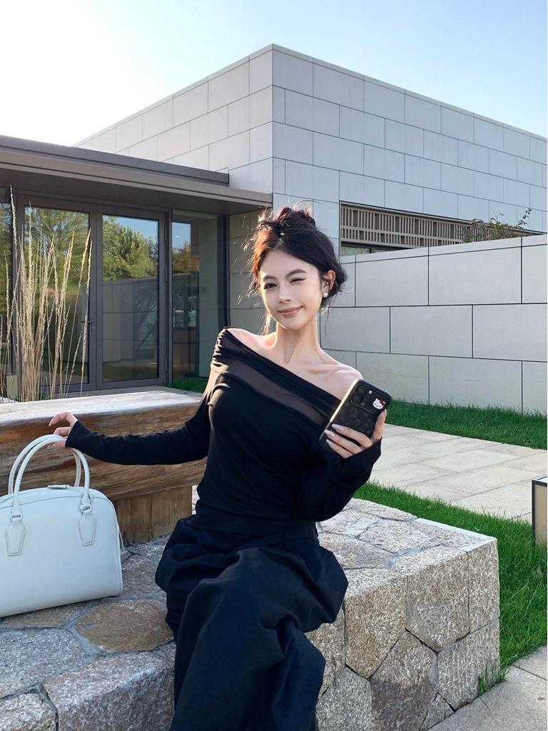 Mesh Black Patchwork One-Shoulder Long-Sleeve Crop Top
