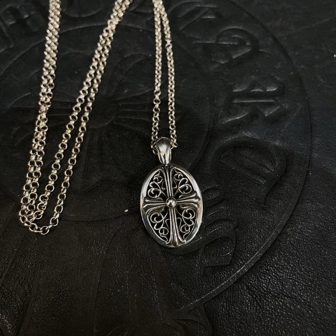 

Krocien High-Style Sterling Silver Curved Vine Necklace with Round Link Chain Pendant