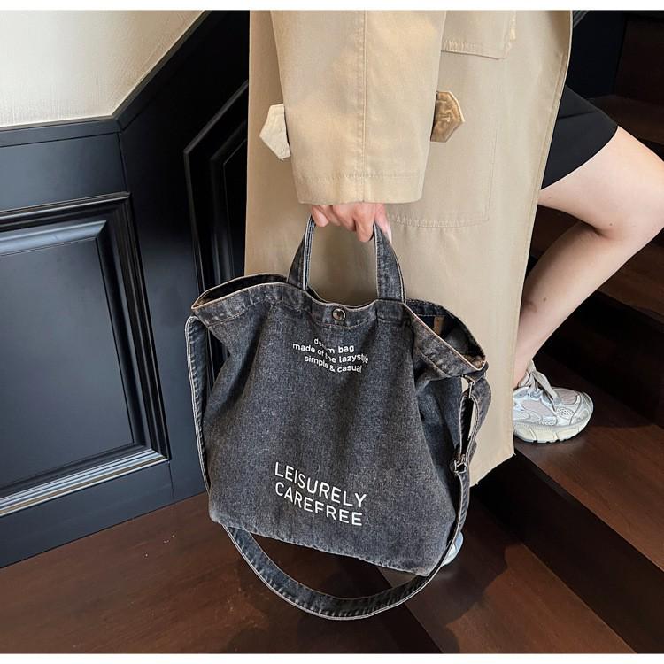 2025 Autumn/Winter Retro Canvas Crossbody Bag - Large Capacity with Fashion Print 36/13/34 cm