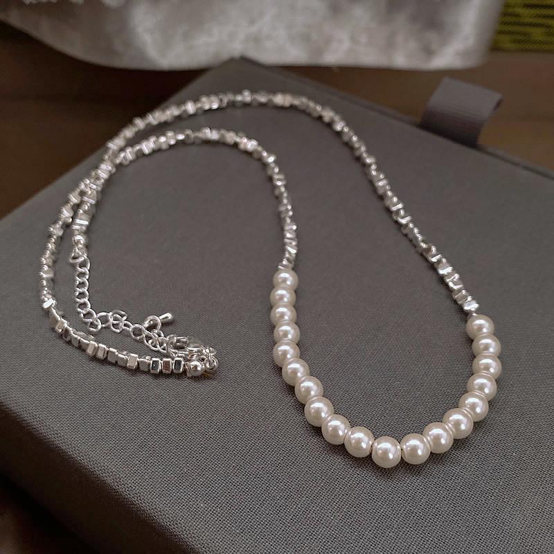 Broken Silver Imitation Pearl Necklace Women'S Fashion Design Sense Collarbone Chain Temperament Highlight Pearl Necklace