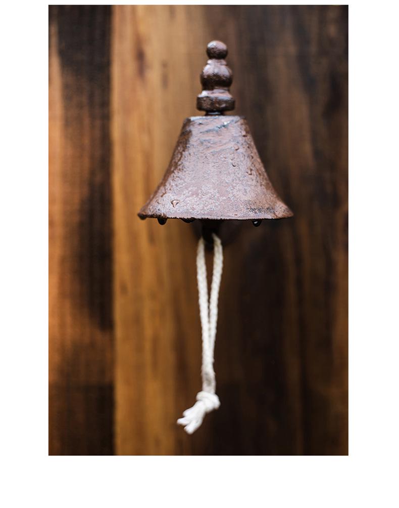 Retro European & American Style Hand-Crank Bell: Large Hanging Doorbell with Loud Sound