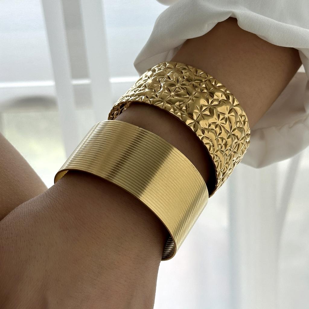 Stainless Steel Wide Bangles for Women Luxury Gold Color Chunky Flower Cuff Bangle Bracelet Femme Vintage Aesthetic Jewelry Gift