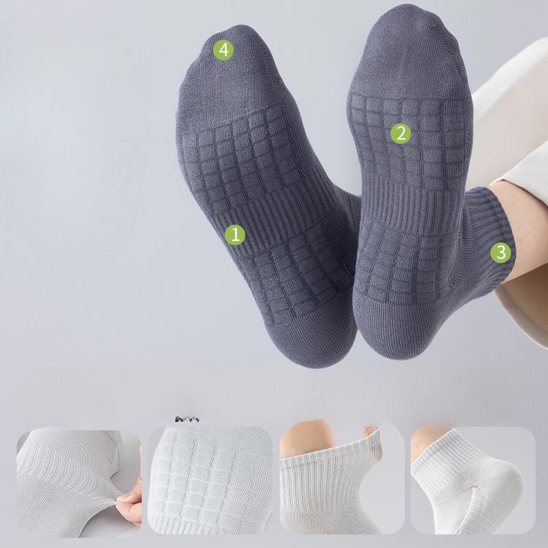 Men's Socks, Short Socks for Spring and Summer, Thin Antibacterial Cotton Socks, Deodorizing, Sweat-absorbing, Massaging Base Sports Socks