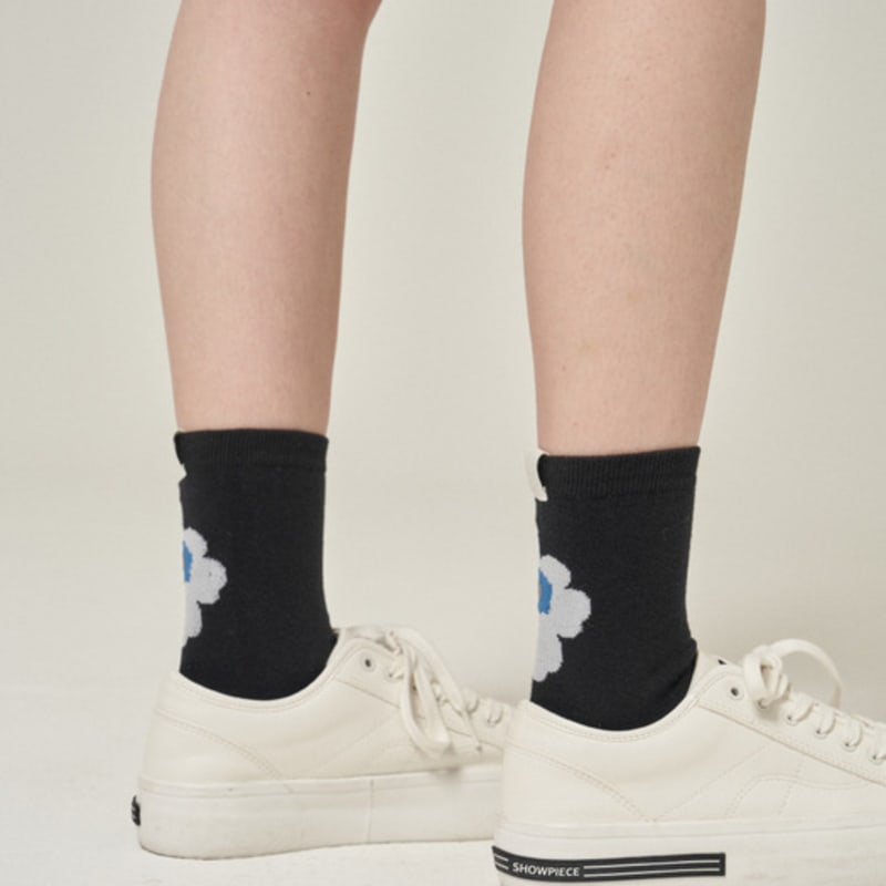 SHOWPIECE Flower Point Socks_BK