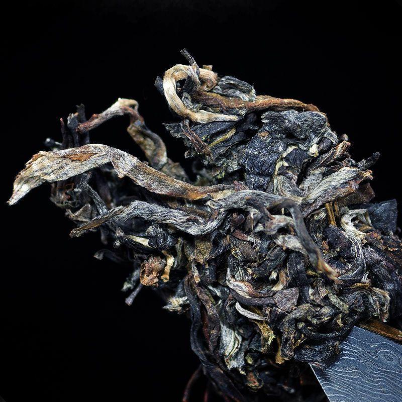 Škrábaný Větrný Zeď Puerh Surový Čaj Čajová Oblast Yiwu Sedm Synů Koláčový Čaj 357g Koláč