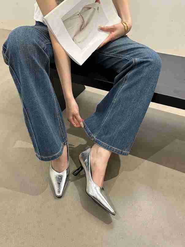 

Niche Fashionable Temperament Pointed Tip Thin Heel Single Shoes Women S Versatile Commuter High Heels 39