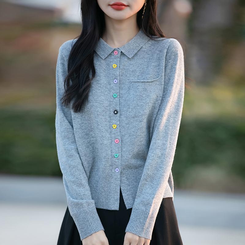 Dámský lehký kardigan z 50% vlny a 50% morušového hedvábí - všestranný úplet na 4 sezóny pro celoroční pohodlí a styl