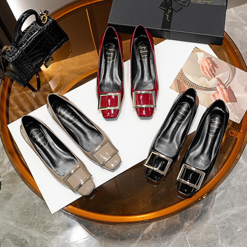 2026 Elephant Grey Patent Leather Chunky Heel Buckle Shoes - 2.5CM Square Toe, Low Cut Women's Heels