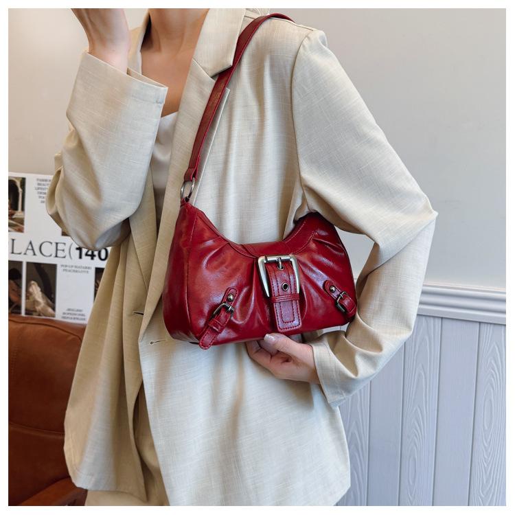 Textured Faux Leather Shoulder Bag for Women, Classic Pleated Underarm Handbag, Vintage Style Commute Crossbody Bag CLE