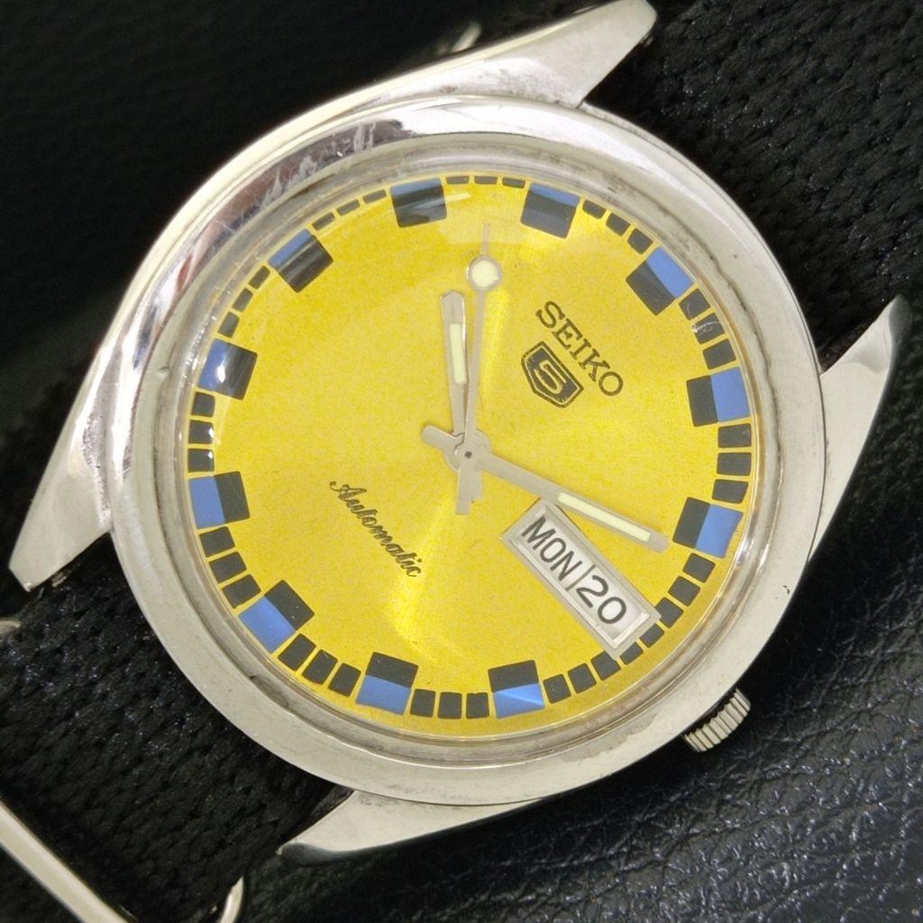 

АВТОМАТИЧЕСКИЕ ВИНТАЖНЫЕ ЧАСЫ SEIKO 5 7S26A ЯПОНИЯ МУЖСКИЕ ЗОЛОТИСТЫЙ ЦИФЕРБЛАТ a500772-5 R154-a500772