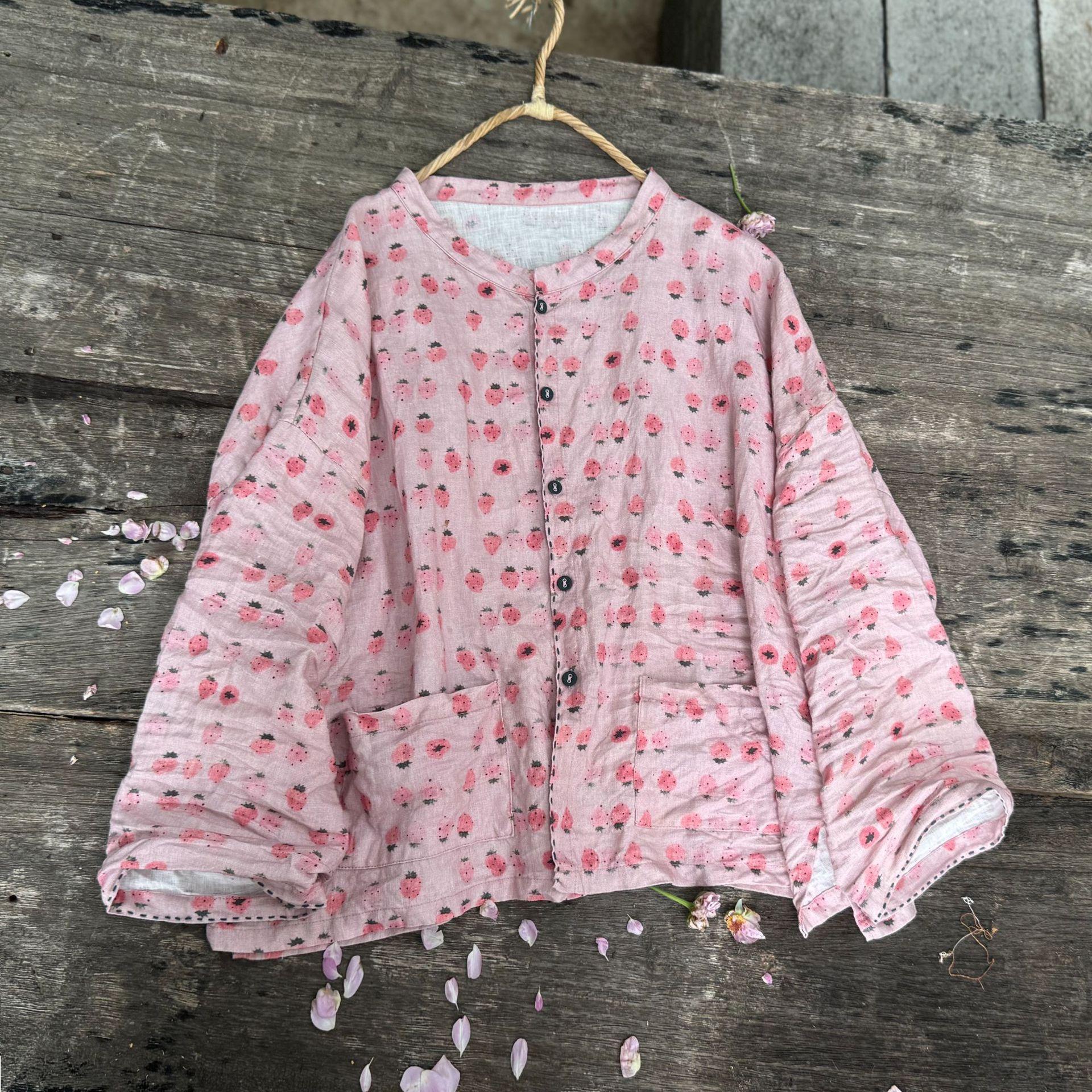 

Johnature Women Vintage Print Floral Shirts Pink O-Neck Long Sleeve Blouses Autumn Pockets Button Loose Shirts One Size рожевий