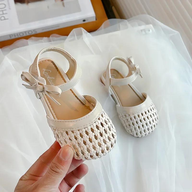 Kids Beach Shoes with Cute Knot 2024 Summer New Girls Retro British Woven Sandals Children Soft Hollow Elegant Versatile Sandals