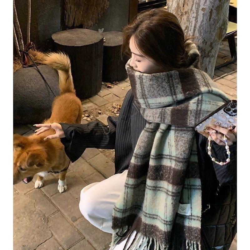 Autumn and winter new Maillard premium plaid scarf shawl retro plaid Xiaohongshu scarf
