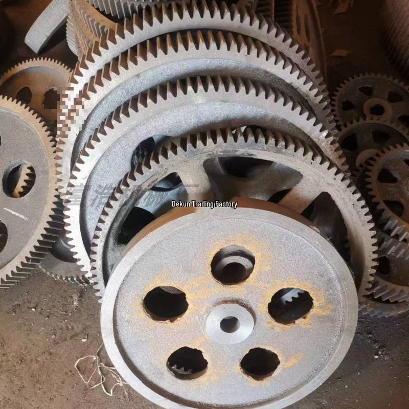 Leide Zhu Cast Steel Spur Gear: No. 45 Steel for Noodle Machines.
